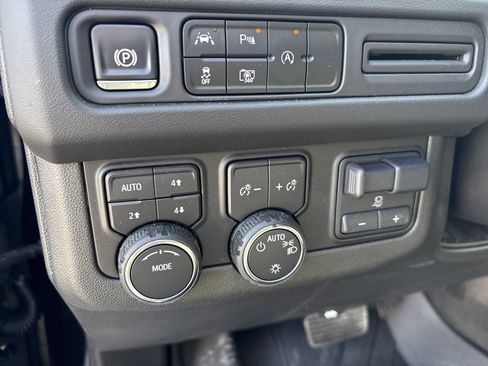 Used 2024 Chevrolet Tahoe RST w/ Luxury Package image 14