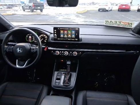 Used 2025 Honda CR-V Sport Touring image 11