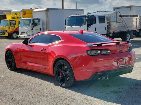 Used 2023 Chevrolet Camaro SS RWD image 5