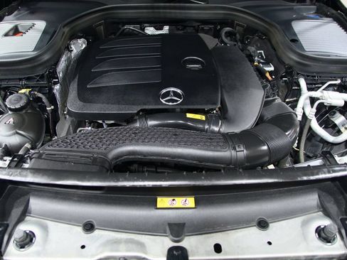 Certified 2022 Mercedes-Benz GLC 300 4MATIC image 31