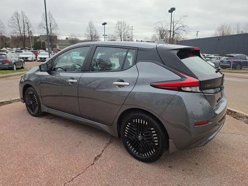 Used 2024 Nissan Leaf SV Plus image 3
