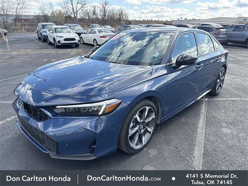 Used 2025 Honda Civic Sport Touring image 3