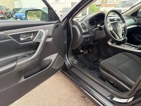 Used 2015 Nissan Altima 2.5 S w/ Special Edition Package FWD image 8