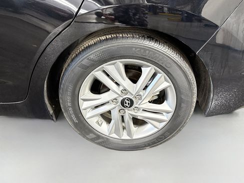 Used 2019 Hyundai Elantra Value Edition image 37
