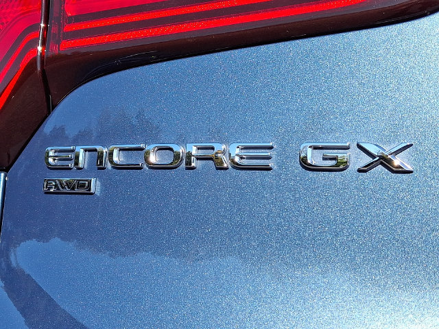 Used 2025 Buick Encore GX Sport Touring w/ Advanced Technology Package AWD/4WD image 31