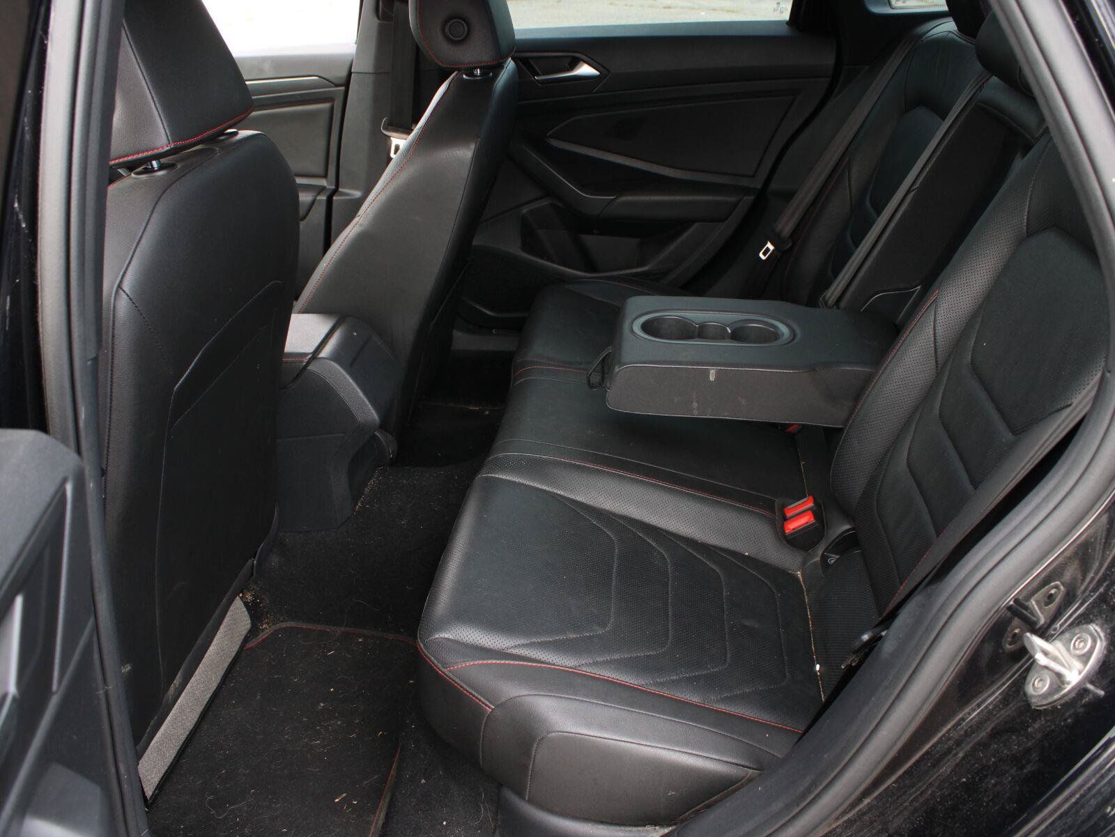 Used 2019 Volkswagen Jetta GLI Autobahn FWD image 17