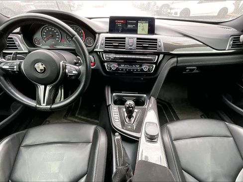 Used 2018 BMW M4 Coupe image 16