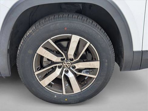 Used 2021 Volkswagen Atlas SE FWD image 15