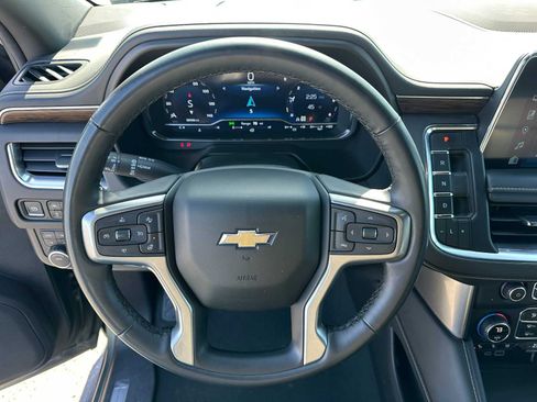 Used 2024 Chevrolet Tahoe Premier AWD/4WD image 24