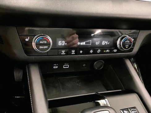 Used 2024 Mitsubishi Outlander Ralliart image 28