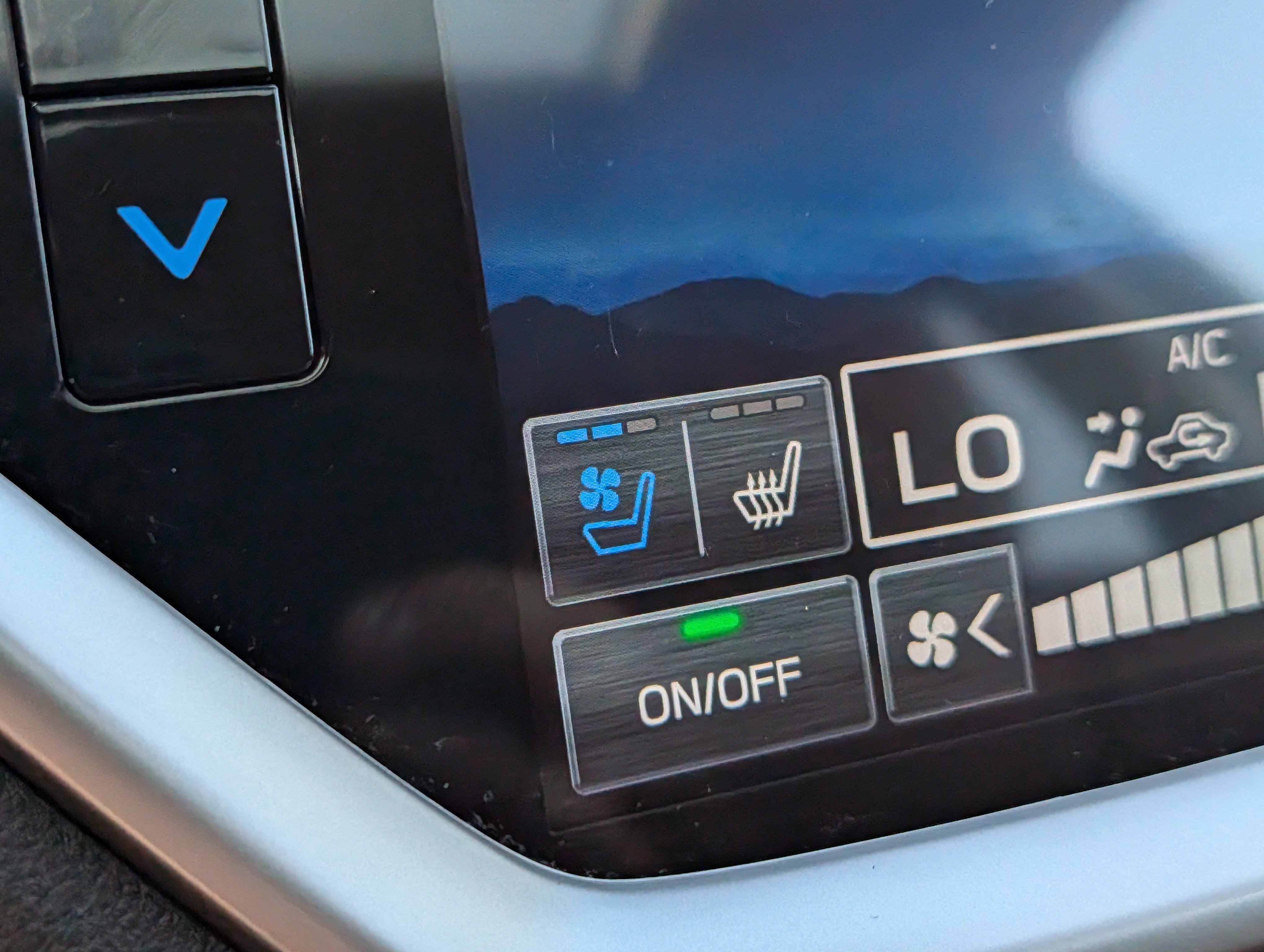 Used 2023 Subaru Ascent Touring AWD/4WD image 28