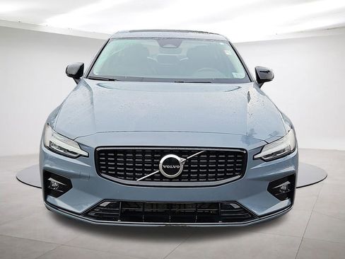 Used 2024 Volvo S60 B5 Core image 2