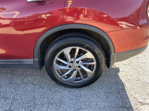 Used 2016 Nissan Rogue SL w/ SL Premium Package image 8