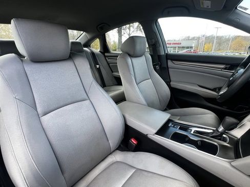 Used 2018 Honda Accord LX image 18