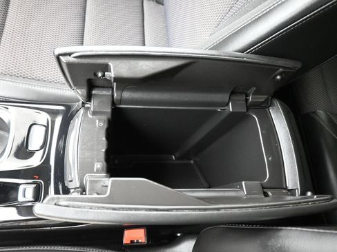 Used 2023 Buick Envision Preferred FWD image 25
