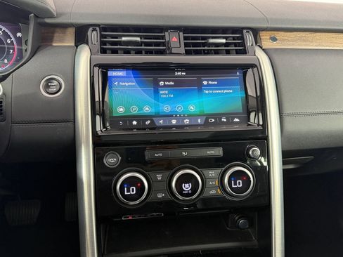 Used 2018 Land Rover Discovery HSE AWD/4WD image 23