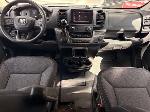 Used 2023 RAM ProMaster 2500 FWD image 9