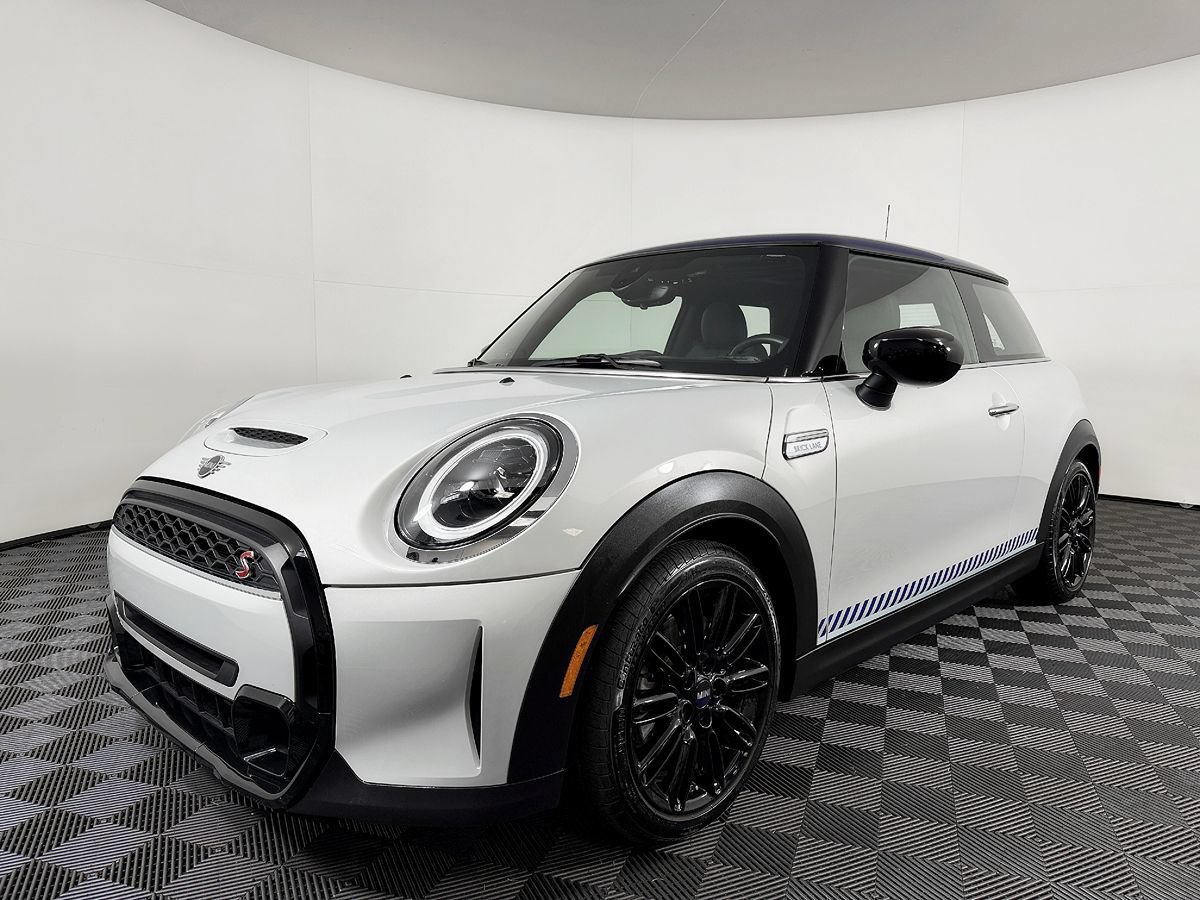 Used 2022 MINI Cooper S FWD image 2