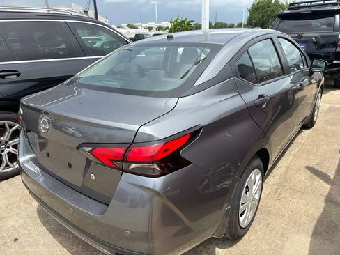 Used 2025 Nissan Versa S w/ Trunk Package FWD image 5
