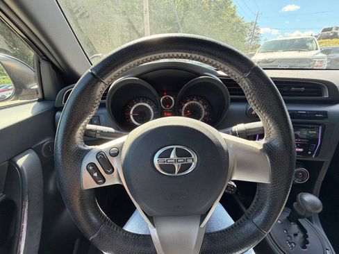 Used 2011 Scion tC FWD image 23