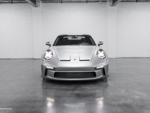 Used 2022 Porsche 911 GT3 RWD image 2