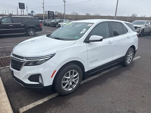 Used 2023 Chevrolet Equinox LT w/ LPO, Floor Liner Package image 8