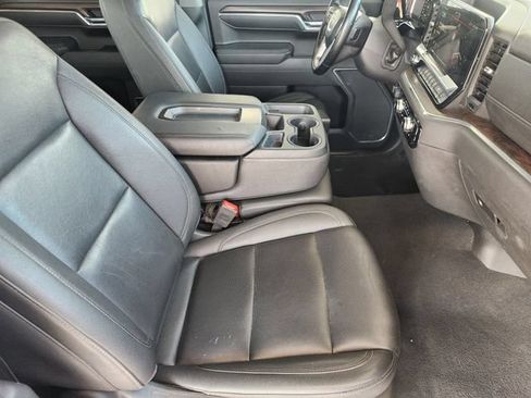 Used 2025 GMC Sierra 1500 SLT AWD/4WD image 13