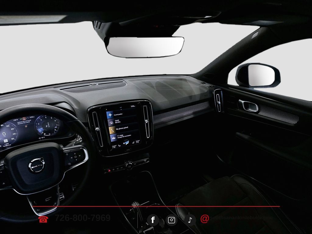 Used 2022 Volvo XC40 T5 R-Design w/ Advanced Package AWD/4WD image 23