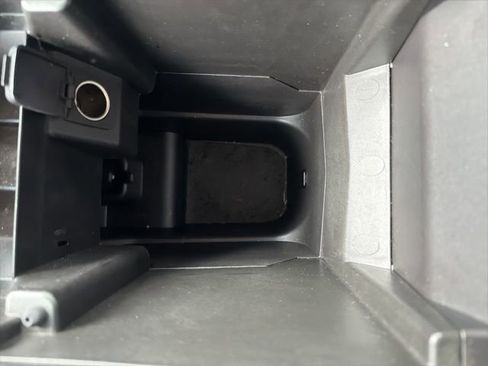 Used 2019 Ford Edge SE w/ SE Fleet Driver's Package image 36