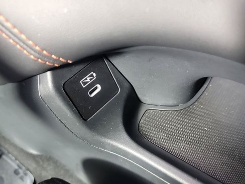 Certified 2026 Honda HR-V Sport image 32