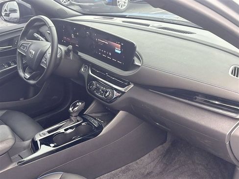 Certified 2024 Buick Envista Sport Touring w/ Convenience I Package image 27