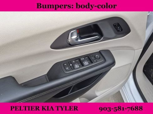 Used 2023 Chrysler Pacifica Touring-L w/ Road Tripper Package AWD/4WD image 26