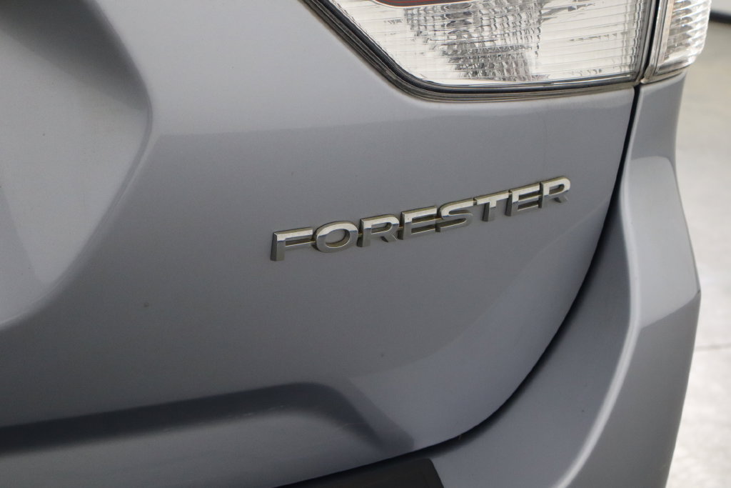 Used 2021 Subaru Forester Limited AWD/4WD image 36