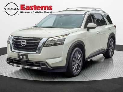 Used 2023 Nissan Pathfinder SL w/ SL Premium Package