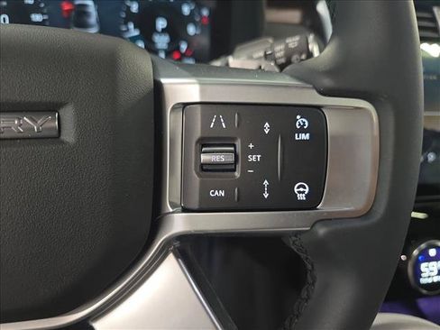 New 2026 Land Rover Discovery S AWD/4WD image 20