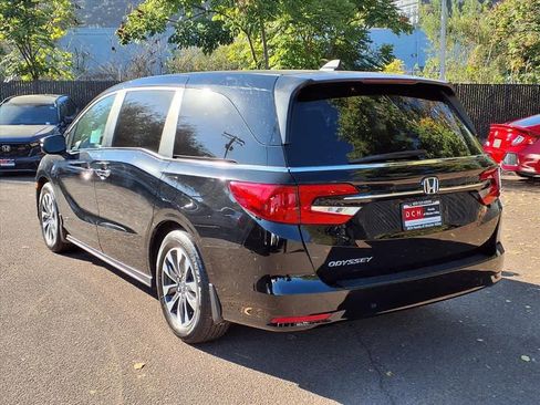 Certified 2023 Honda Odyssey EX-L image 7
