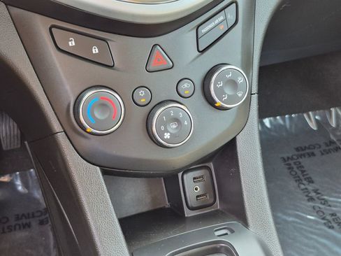 Used 2020 Chevrolet Sonic LT FWD image 19
