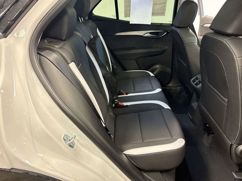 New 2025 Buick Envision Sport Touring image 32