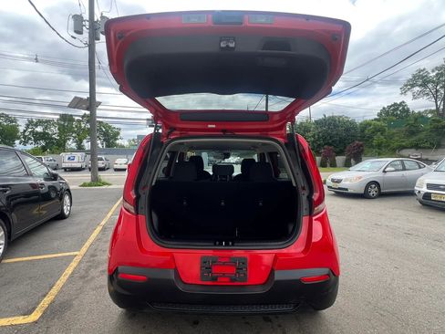 Used 2020 Kia Soul S FWD image 9