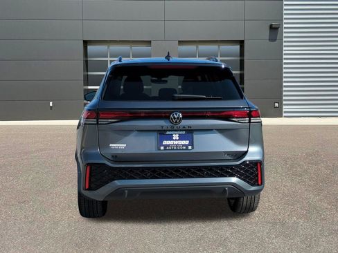 New 2026 Volkswagen Tiguan SE R-Line image 6