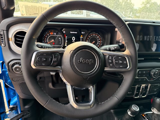 New 2026 Jeep Wrangler Unlimited Sahara AWD/4WD image 18