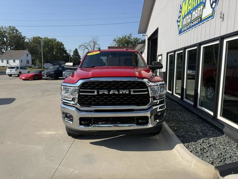 Used 2022 RAM 2500 Big Horn w/ Level A Equipment Group AWD/4WD image 2