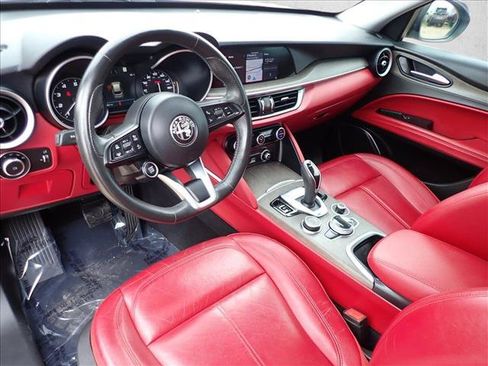 Used 2021 Alfa Romeo Stelvio Ti w/ Nero Edizione AWD/4WD image 11