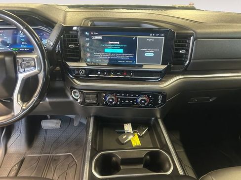 Used 2024 Chevrolet Silverado 3500 LTZ w/ LTZ Plus Package image 14