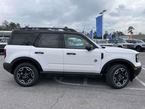 New 2026 Ford Bronco Sport Outer Banks w/ Outer Banks Tech Package+ image 2