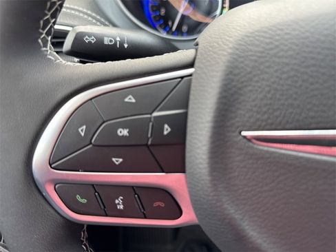 New 2026 Chrysler Pacifica Limited image 19