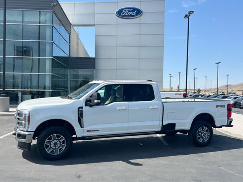 Certified 2024 Ford F350 Lariat w/ Lariat Ultimate Package AWD/4WD image 1