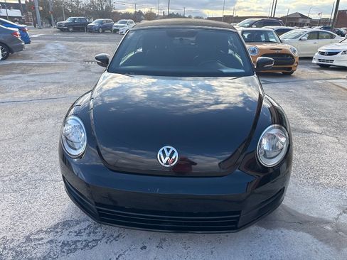 Used 2014 Volkswagen Beetle 1.8T image 6