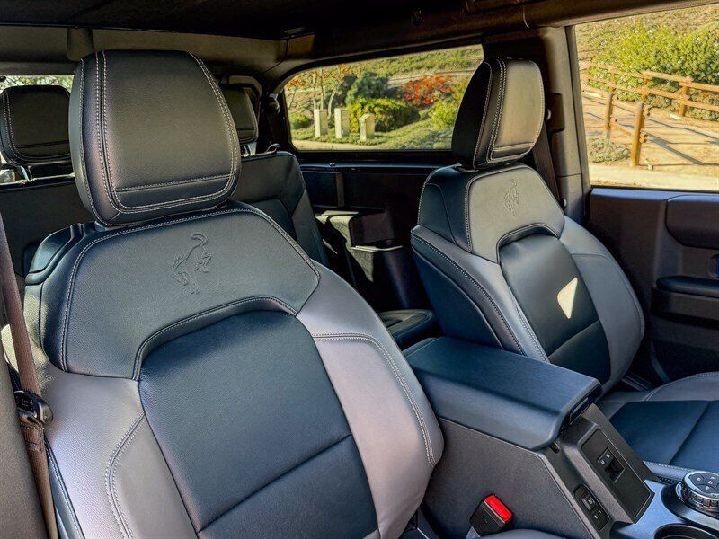 Used 2021 Ford Bronco First Edition AWD/4WD image 28