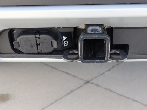 New 2026 Ford Explorer Tremor w/ Tremor Convenience Package image 32